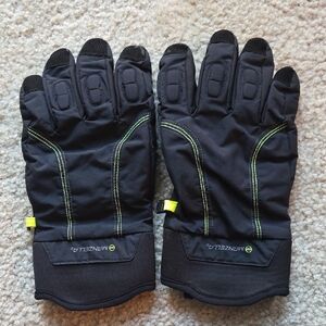 Manzella Black Winter Gloves